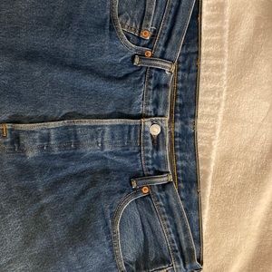 Men’s Levi’s 501 Button Fly. Lighter Wash. size 36 X 34.